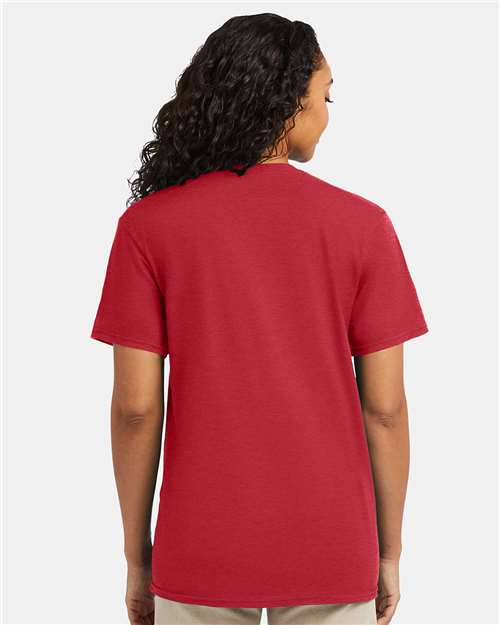 Hanes 4980 Heather Red — on model back