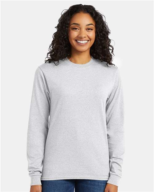 Hanes 5286 Ash — on model front