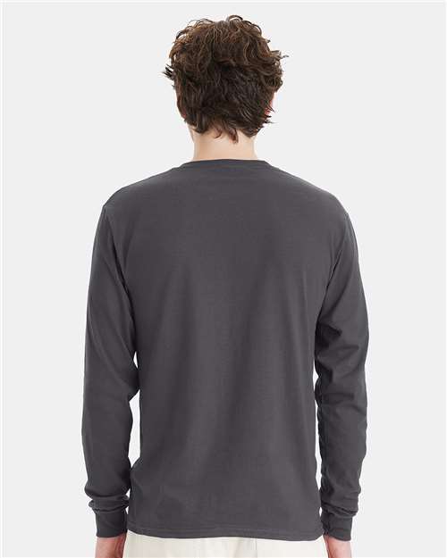 Hanes 5286 Smoke Grey — on model back