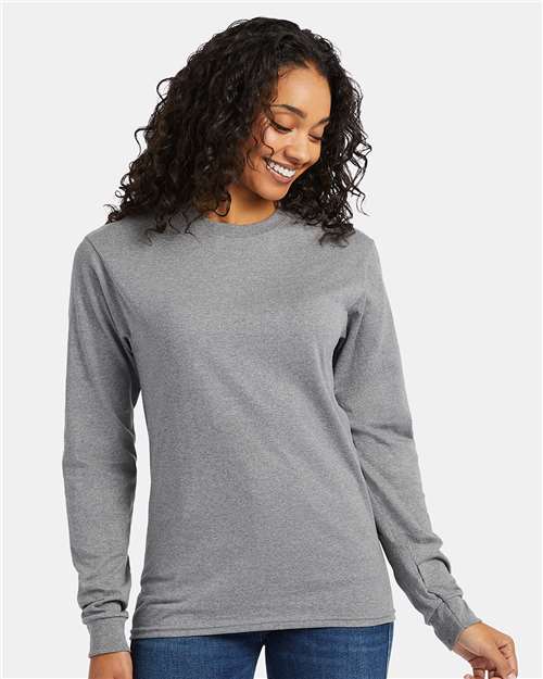Hanes 5286 Oxford Grey — on model front
