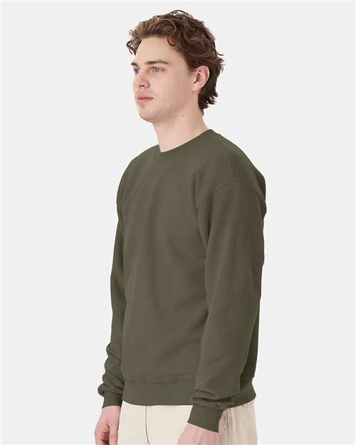 Hanes P160 Fatigue Green — on model side