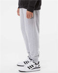 Independent Trading Co. IND20PNT Grey Heather — on model side