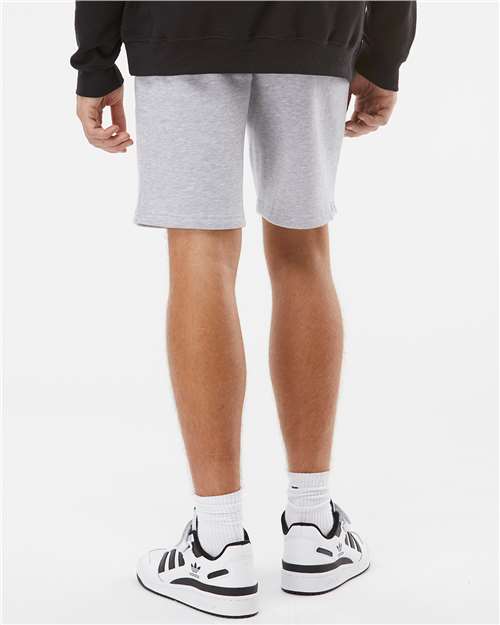 Independent Trading Co. IND20SRT Grey Heather — on model back