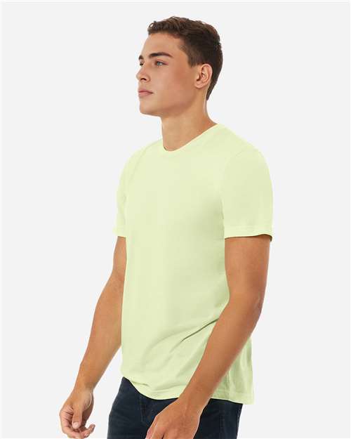 BELLA + CANVAS 3413 Spring Green Triblend — on model side