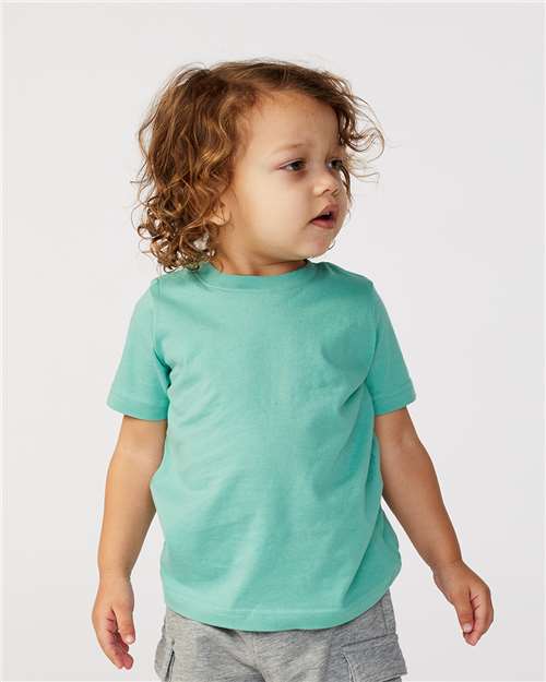 Rabbit Skins 3321 Saltwater — on model front