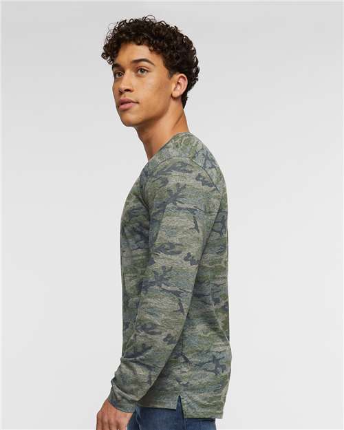 LAT 6918 Vintage Camo — on model side