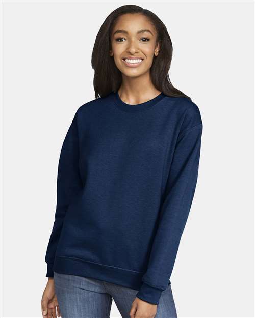 Gildan SF000 Navy — on model front