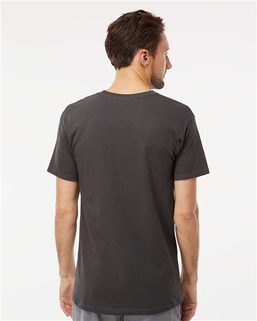 M&O 4800 Charcoal — on model back