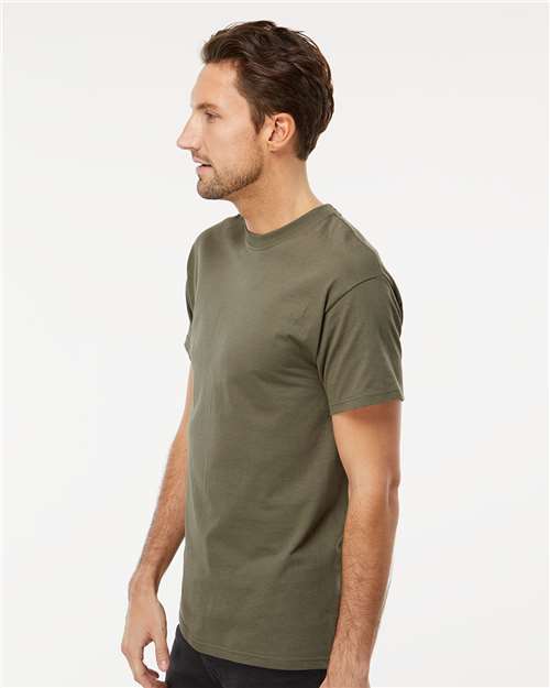 M&O 4800 Military Green — on model side