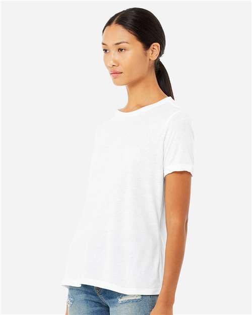 BELLA + CANVAS 6413 Solid White Triblend — on model side