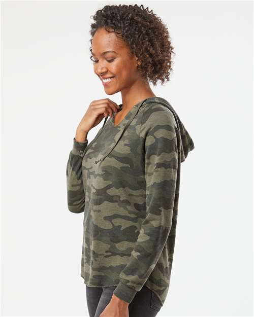 Independent Trading Co. PRM2500 Forest Camo Heather — on model side