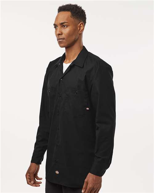 Dickies L535 Black — on model side