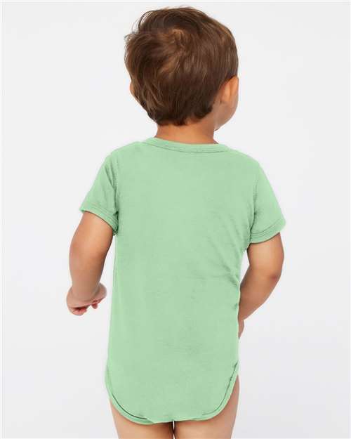 Rabbit Skins 4424 Sage — on model back