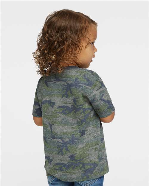 Rabbit Skins 3322 Vintage Camo — on model back