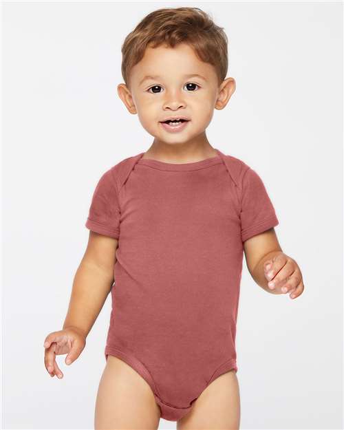 Rabbit Skins 4424 Rouge — on model front