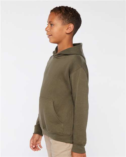 LAT 2296 Military Green — on model side