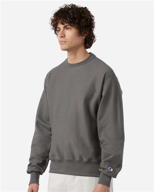 Champion S149 Stone Grey — on model side