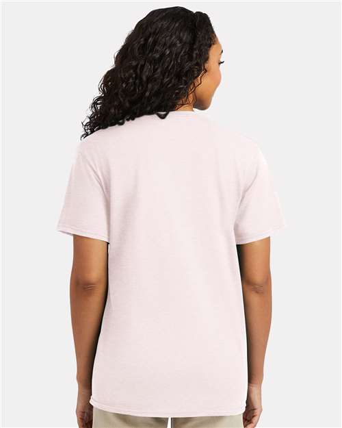 Hanes 4980 Body Blush Heather — on model back