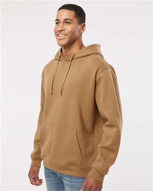 LAT 6926 Coyote Brown — on model side