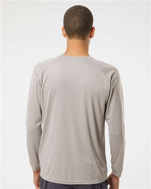 Paragon 210 Sand — on model back