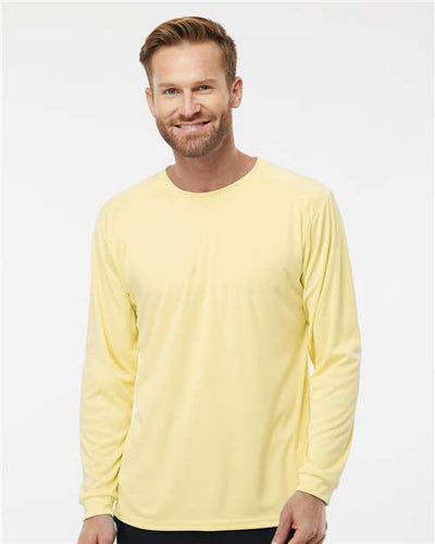 Paragon 210 Pale Yellow — on model front