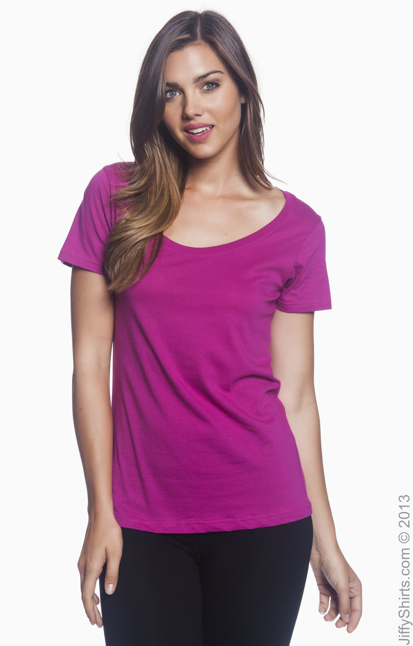 Women's Featherweight Scoop T-Shirt - Raspberry