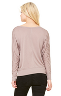Women's Flowy Long-Sleeve Off Shoulder T-Shirt - Pebble Brown