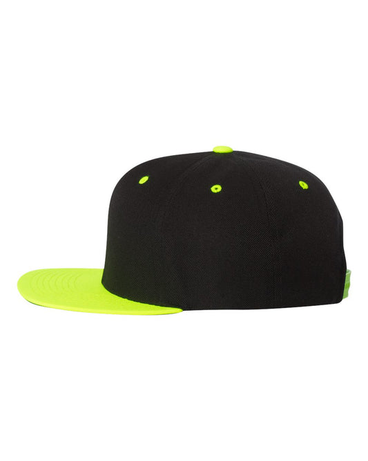 Unisex 6-Panel Structured Flat Visor Classic Snapback - Black / Neon Green